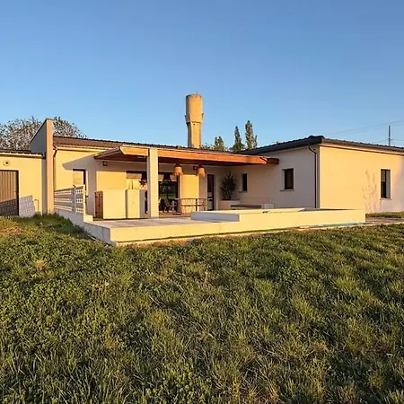 Villa Havre De Paix Avec Piscine Et Vue Sur La Campagne